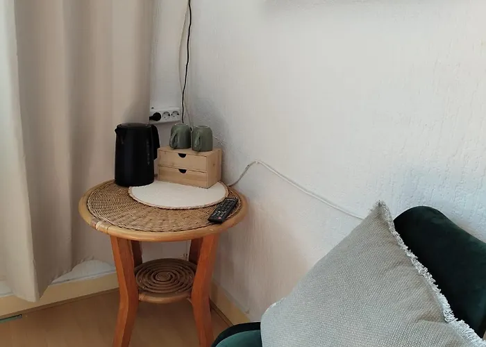 - 게스트하우스