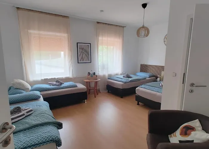 - 게스트하우스 *