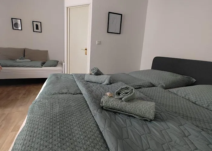 게스트하우스 - *